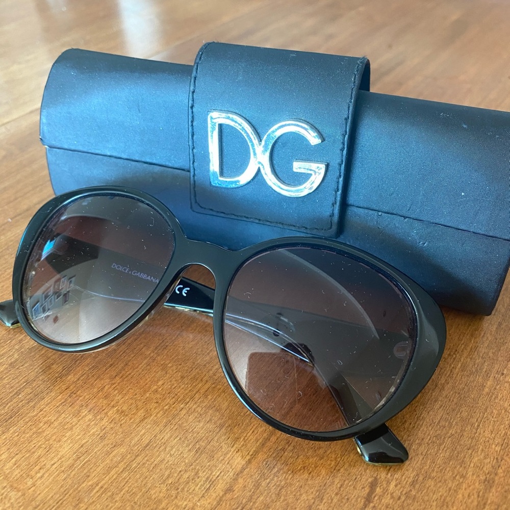 Cat eye DG sunglasses
